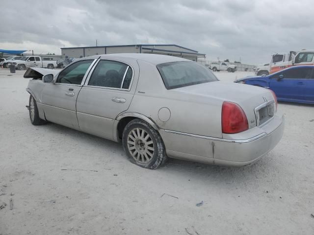 2003 Lincoln Town Car Executive