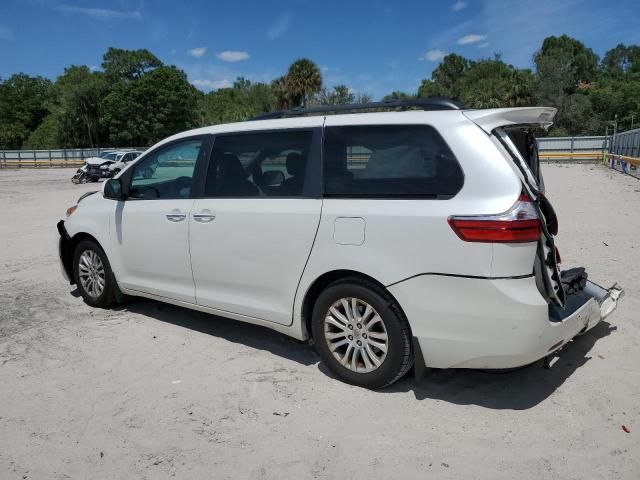 2015 Toyota Sienna XLE