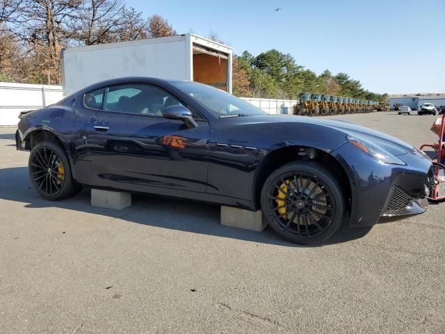 2024 Maserati Granturismo Modena