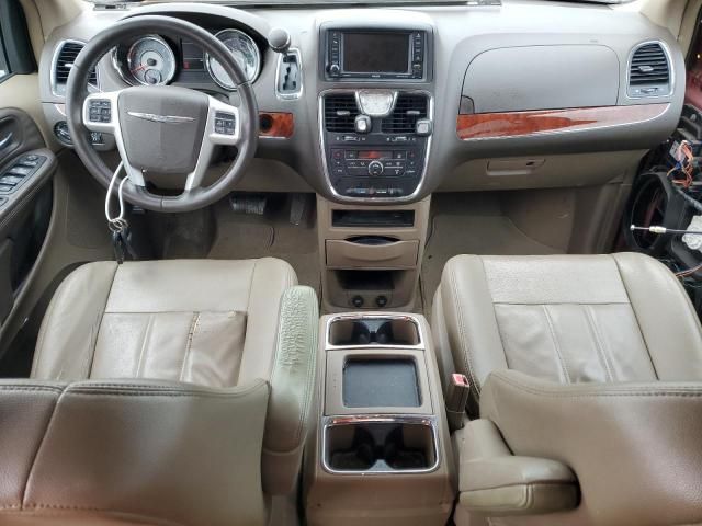 2015 Chrysler Town & Country Touring