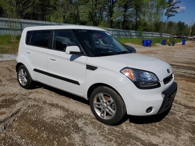 2010 KIA Soul +