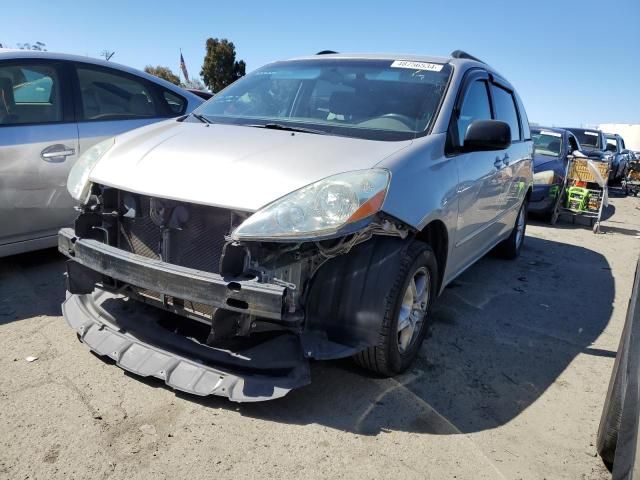 2006 Toyota Sienna CE