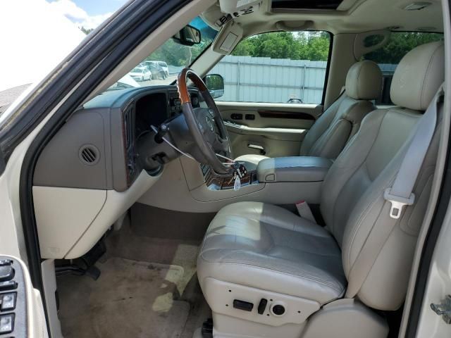 2004 Cadillac Escalade Luxury