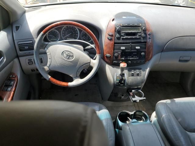 2004 Toyota Sienna XLE