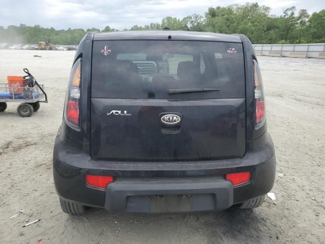 2011 KIA Soul +