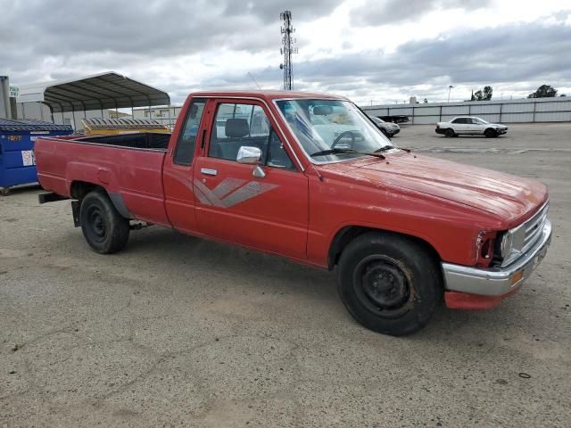 1988 Toyota Pickup Xtracab RN70 DLX