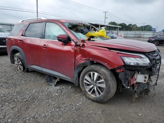 2022 Nissan Pathfinder SL