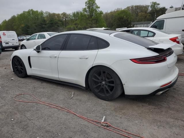 2018 Porsche Panamera 4