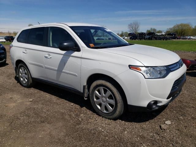 2014 Mitsubishi Outlander ES