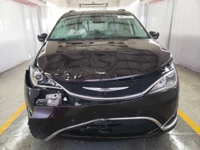 2017 Chrysler Pacifica Touring L Plus