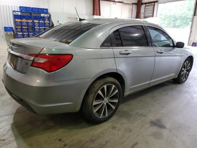 2014 Chrysler 200 Limited