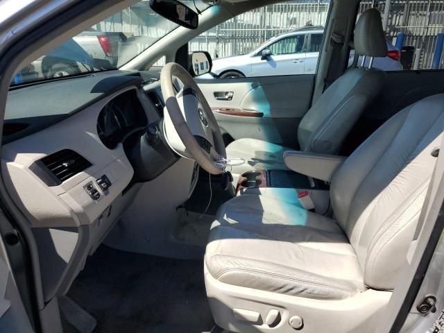 2011 Toyota Sienna XLE