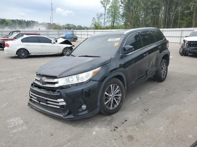 2018 Toyota Highlander SE