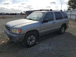 Nissan Pathfinder Vehiculos salvage en venta: 1999 Nissan Pathfinder LE