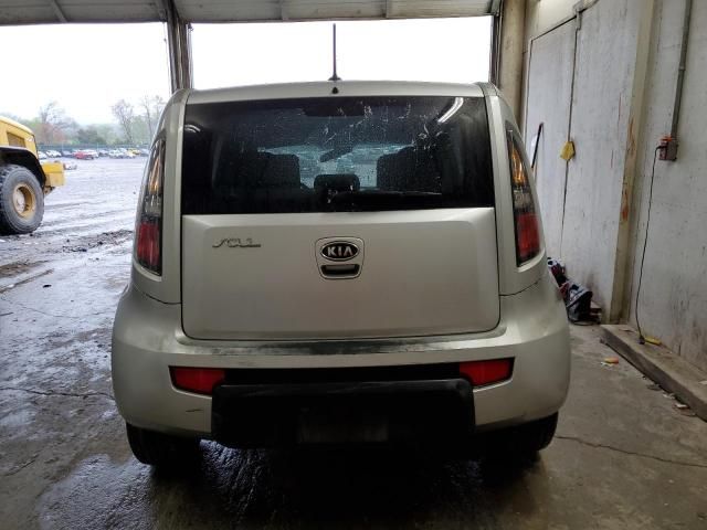 2011 KIA Soul +