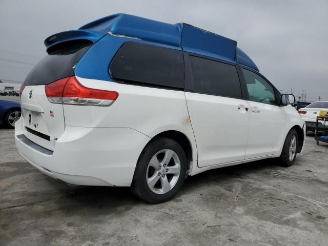 2011 Toyota Sienna LE