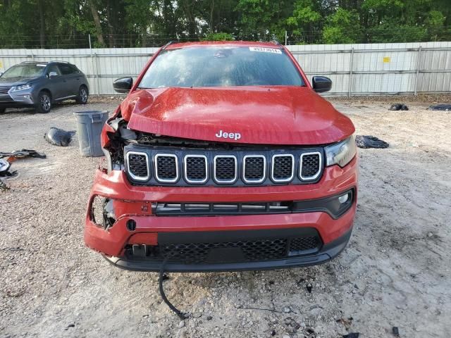 2023 Jeep Compass Latitude LUX