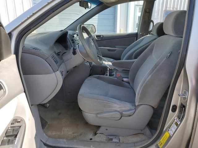 2008 Toyota Sienna CE