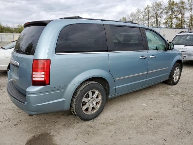 2009 Chrysler Town & Country Touring