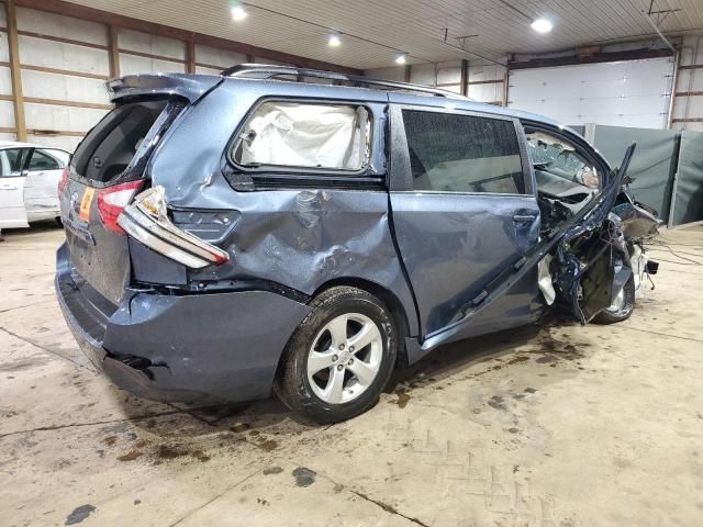 2016 Toyota Sienna LE