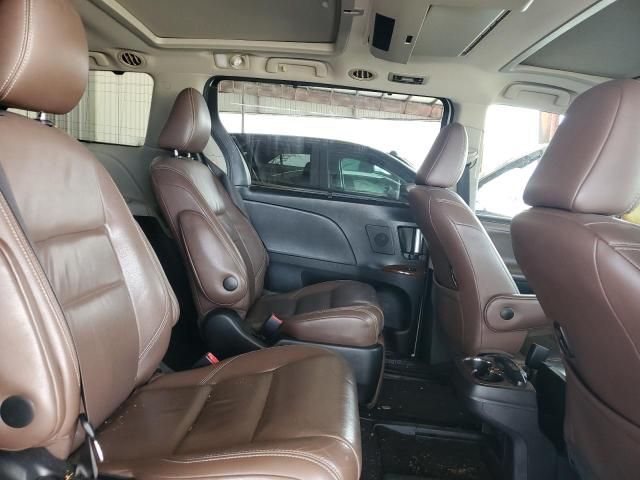 2017 Toyota Sienna XLE