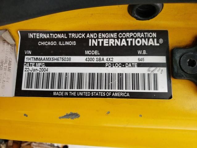 2005 International 4000 4300