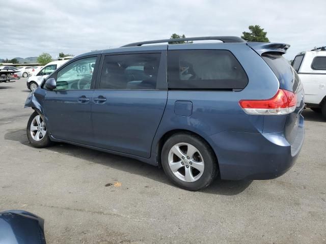 2014 Toyota Sienna LE