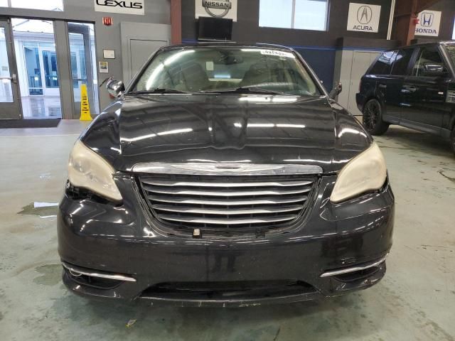 2011 Chrysler 200 Limited