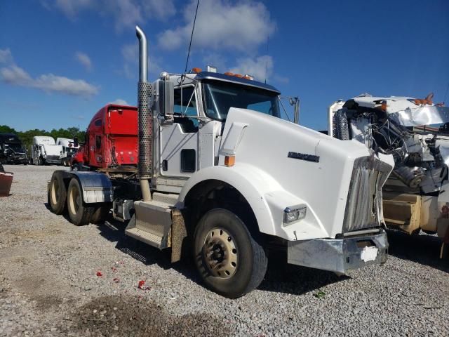 2014 Kenworth Construction T800