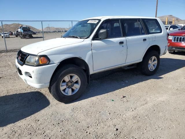 2000 Mitsubishi Montero Sport ES