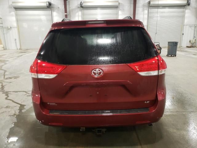 2014 Toyota Sienna LE