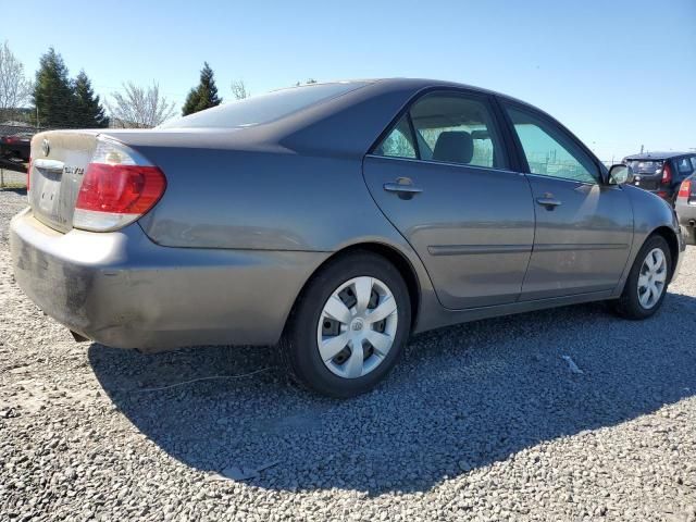 2005 Toyota Camry LE