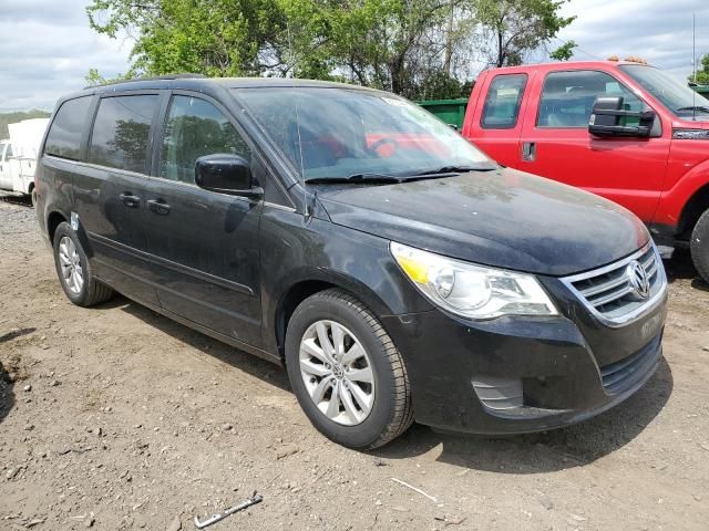 2012 Volkswagen Routan SE