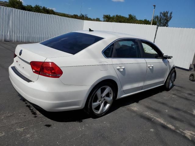 2013 Volkswagen Passat SE