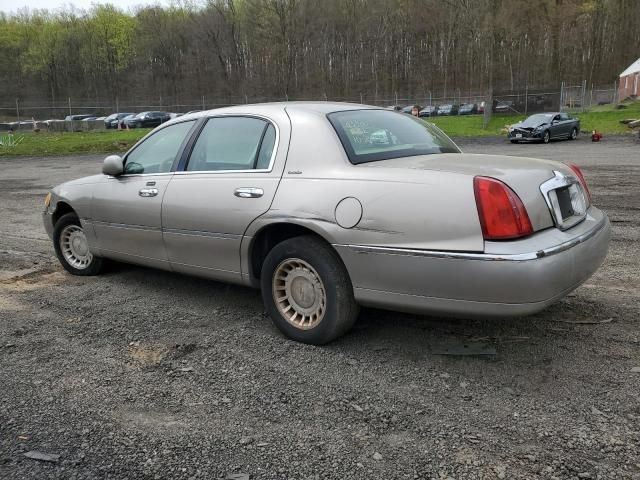 2000 Lincoln Town Car Executive