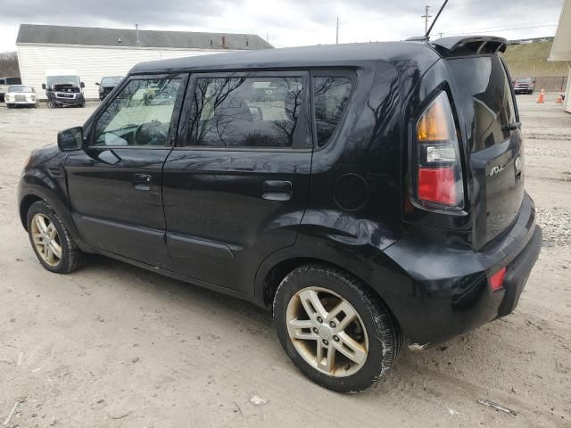 2010 KIA Soul +