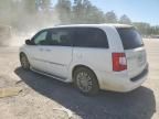 2013 Chrysler Town & Country Touring L