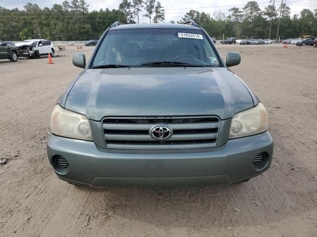 2004 Toyota Highlander Base