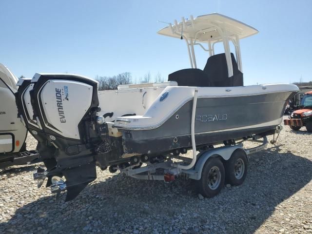 2018 Robalo Boat