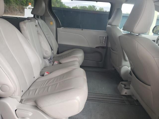 2012 Toyota Sienna XLE