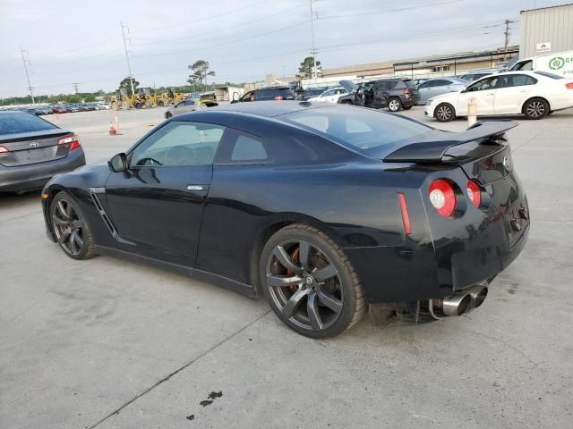 2009 Nissan GT-R Base