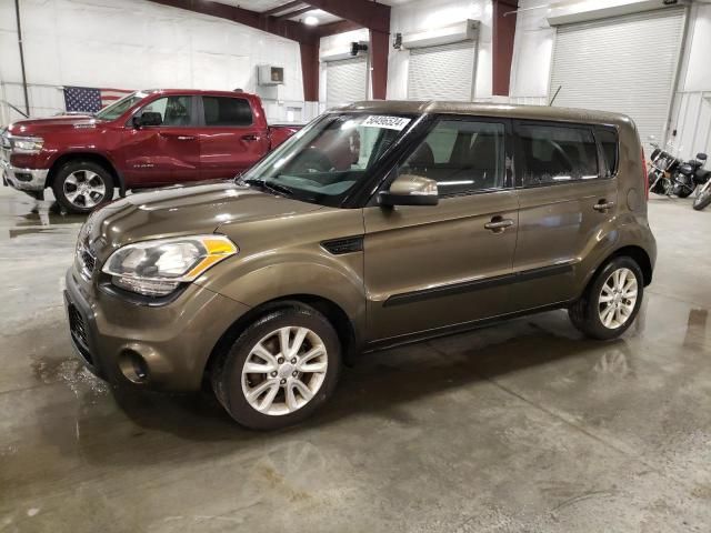 2013 KIA Soul +