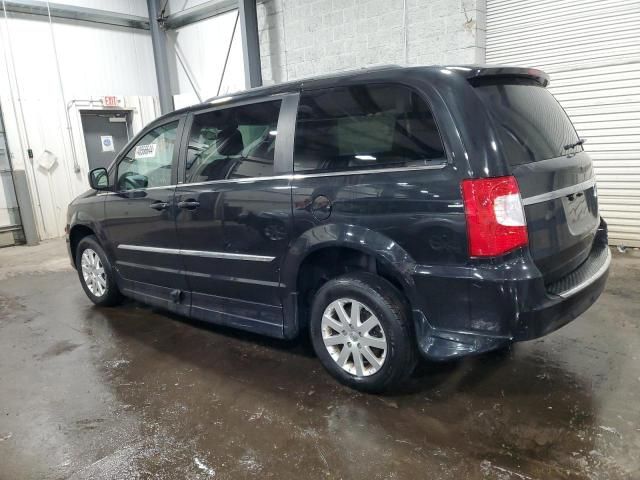 2013 Chrysler Town & Country Touring