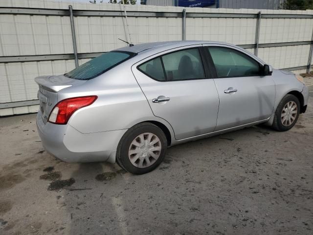 2013 Nissan Versa S