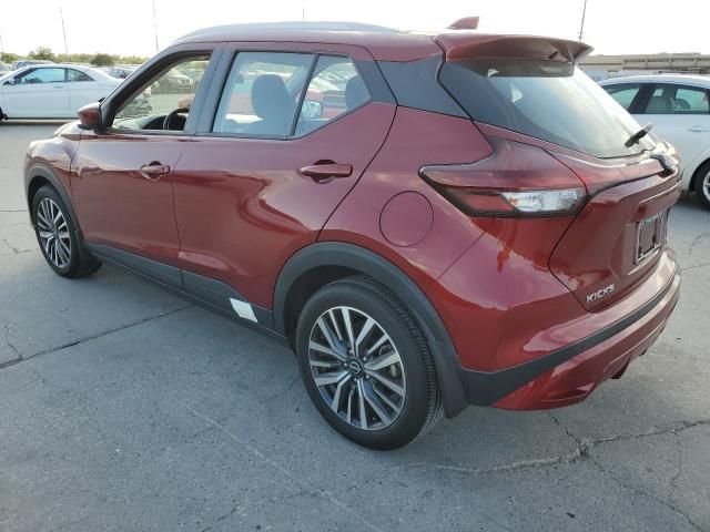 2022 Nissan Kicks SV