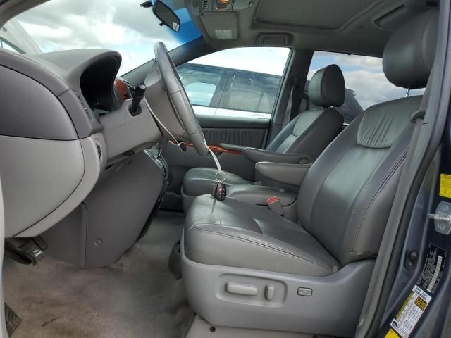 2010 Toyota Sienna XLE