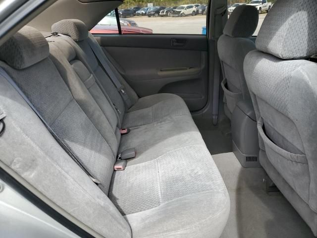 2004 Toyota Camry LE