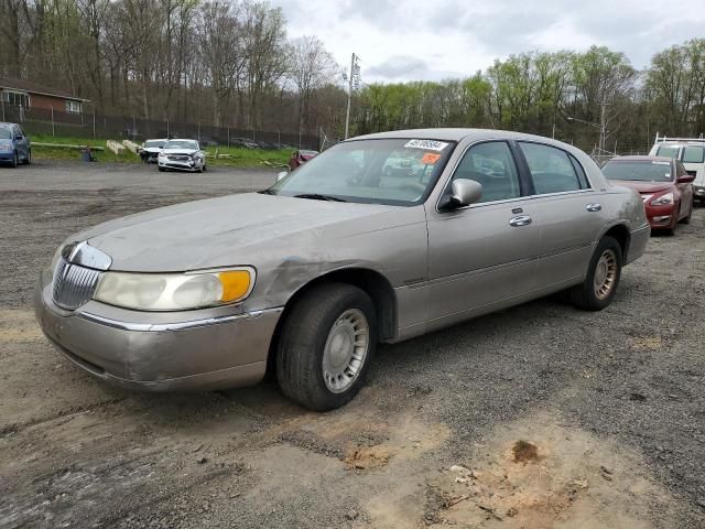 2000 Lincoln Town Car Executive