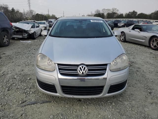 2005 Volkswagen New Jetta 2.5L Option Package 1