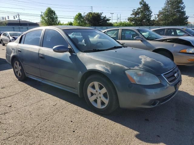 2002 Nissan Altima Base